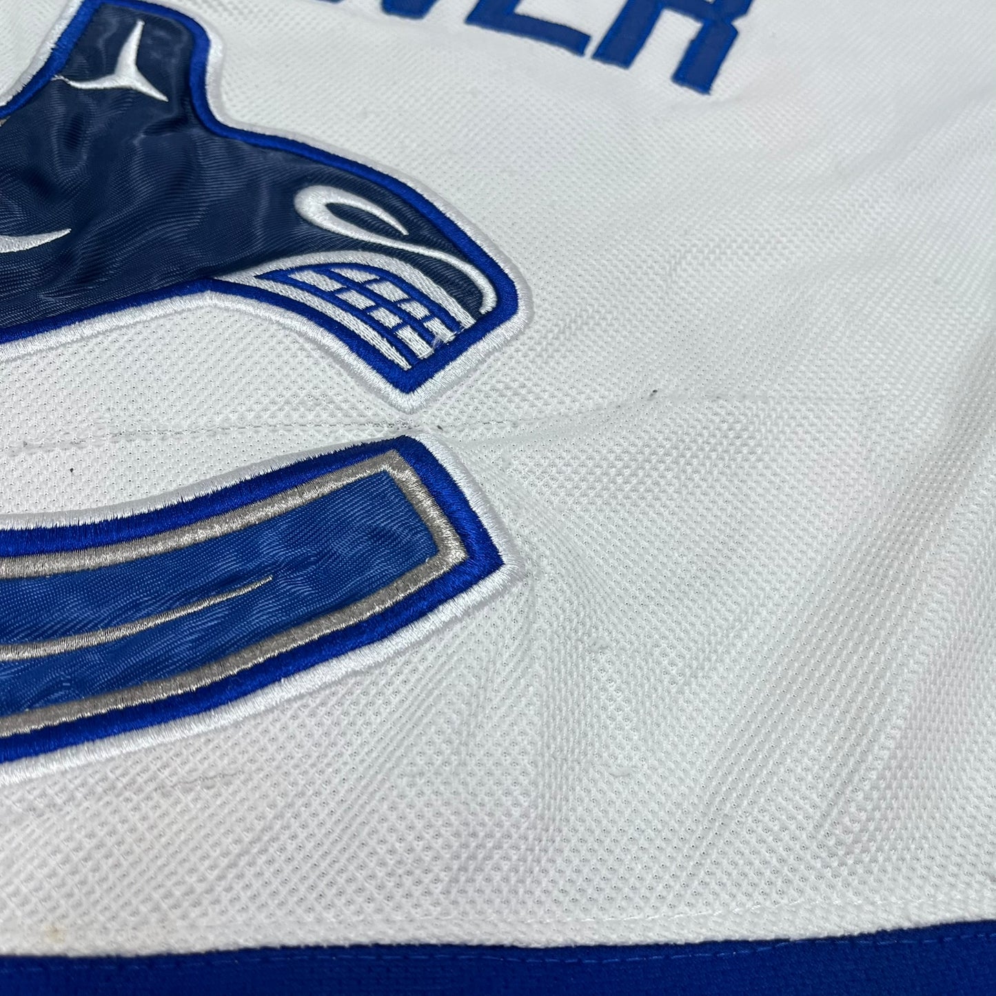 D- Vancouver Canucks Derek Dorsett 15 NHL Reebok Hockey Jersey