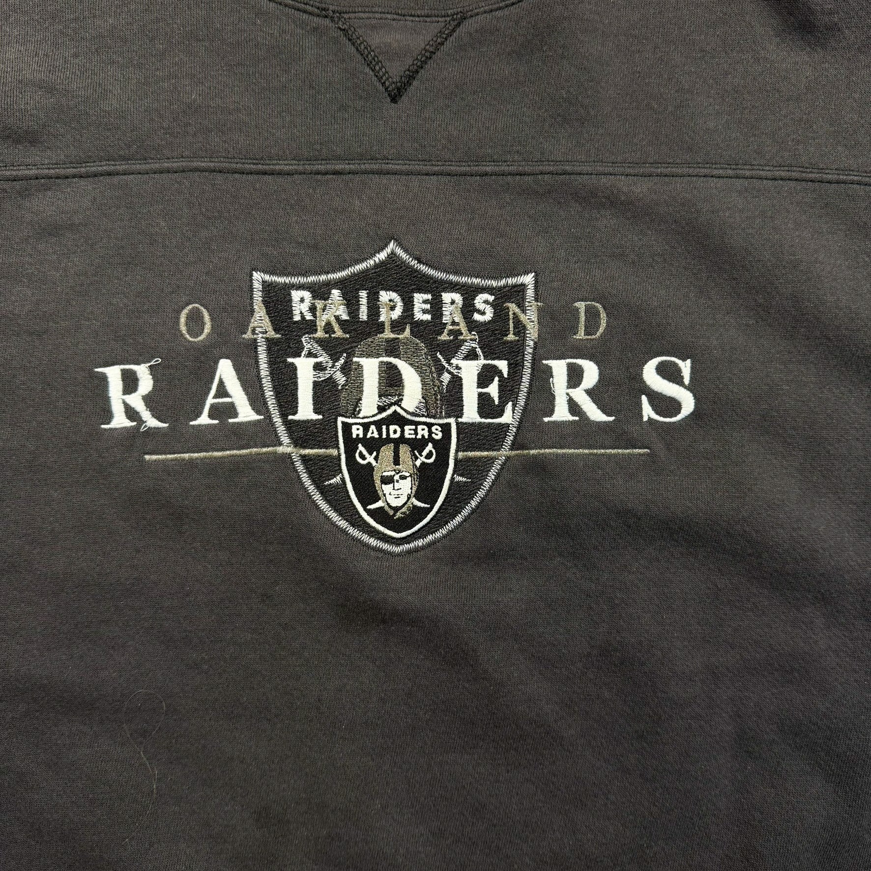 F- Vintage Oakland Raiders NFL Lee Embroidered Logo Crewneck