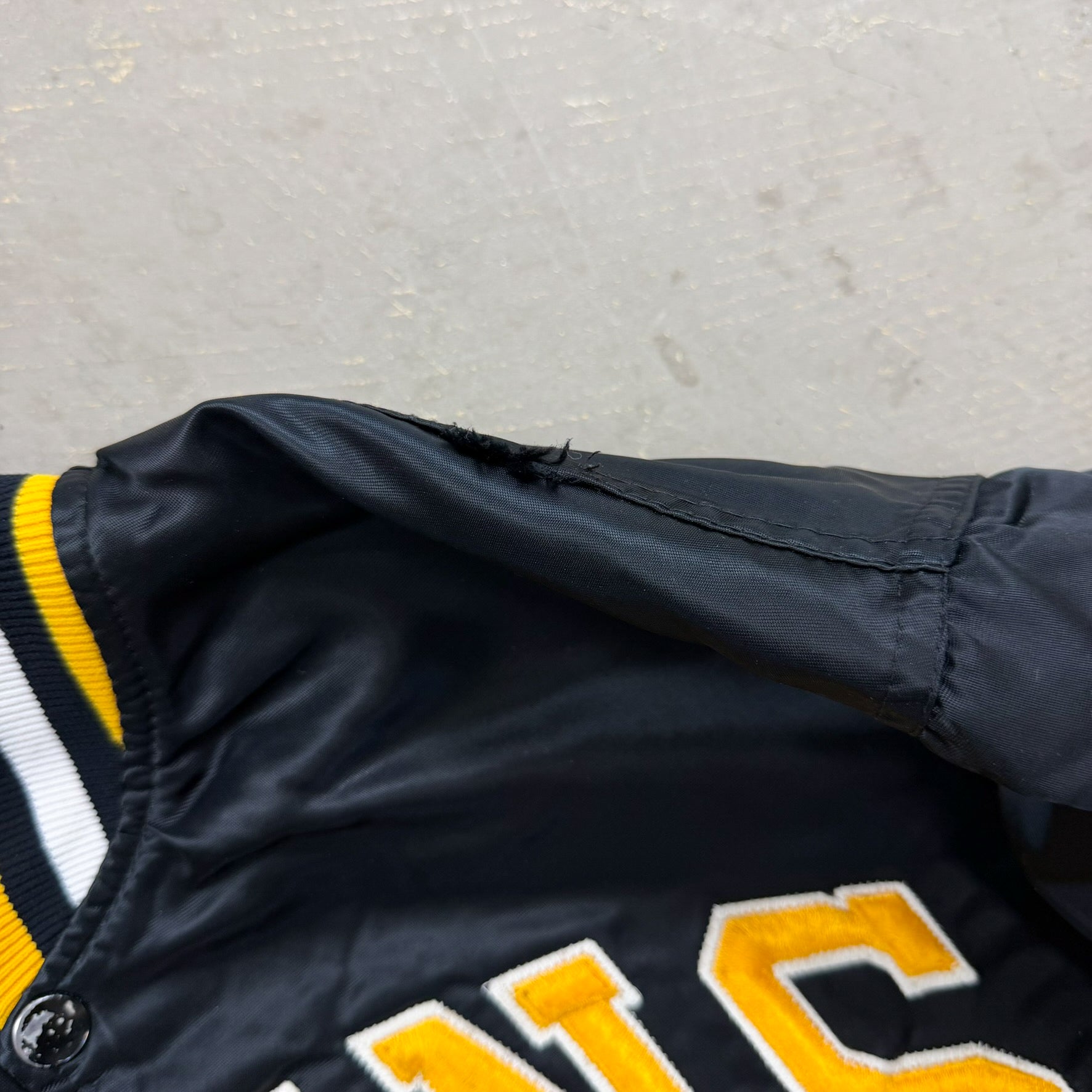 F- Vintage Boston Bruins NHL Starter Satin Bomber Jacket