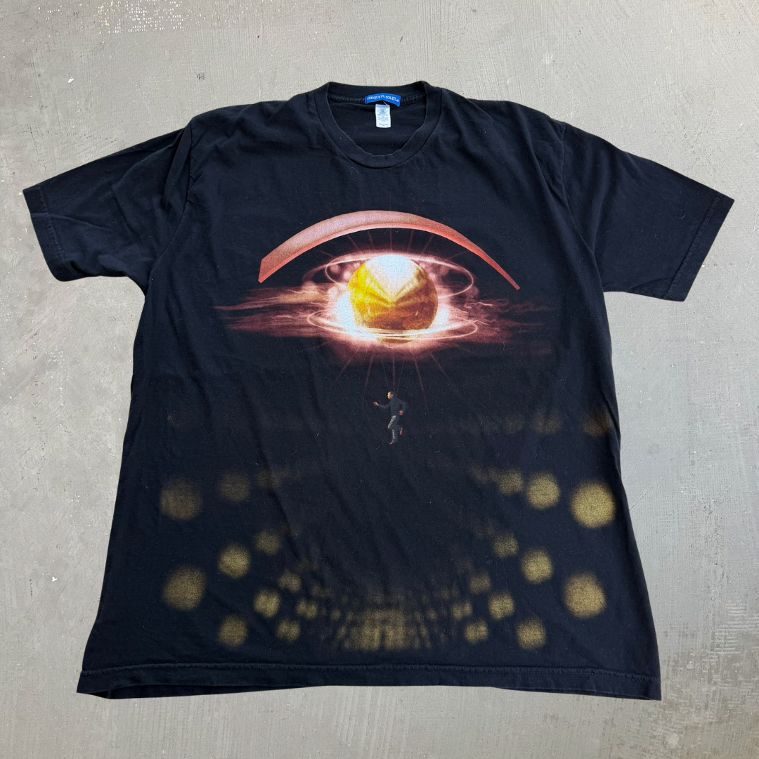 J- Vintage '06 Cirque Du Soleil Delirium Jumbo Print Graphic Made In USA Tee - 2XL (fits XL)