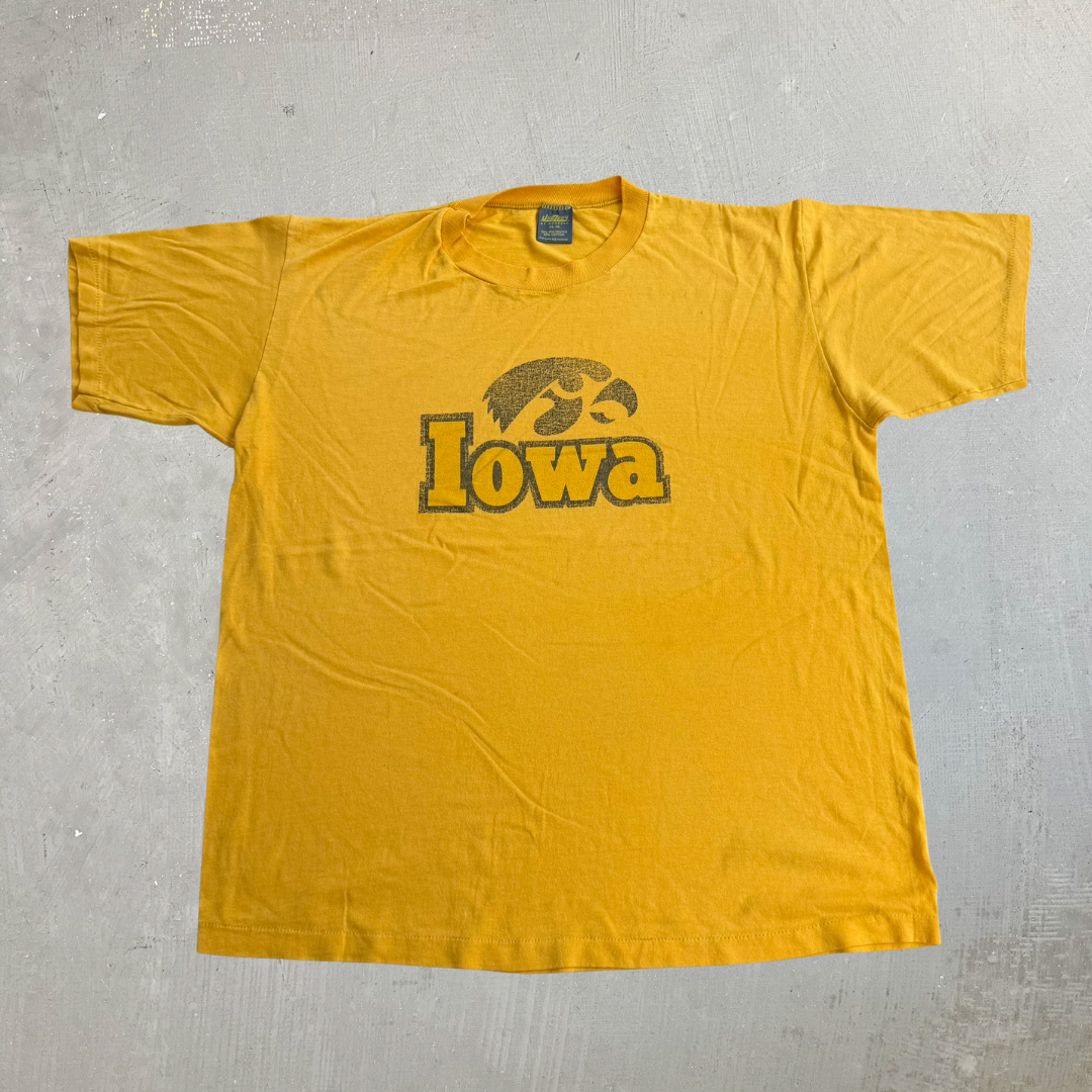 J- Vintage 90s University Of Iowa Graphic Made In USA Single Stitch Tee - XL