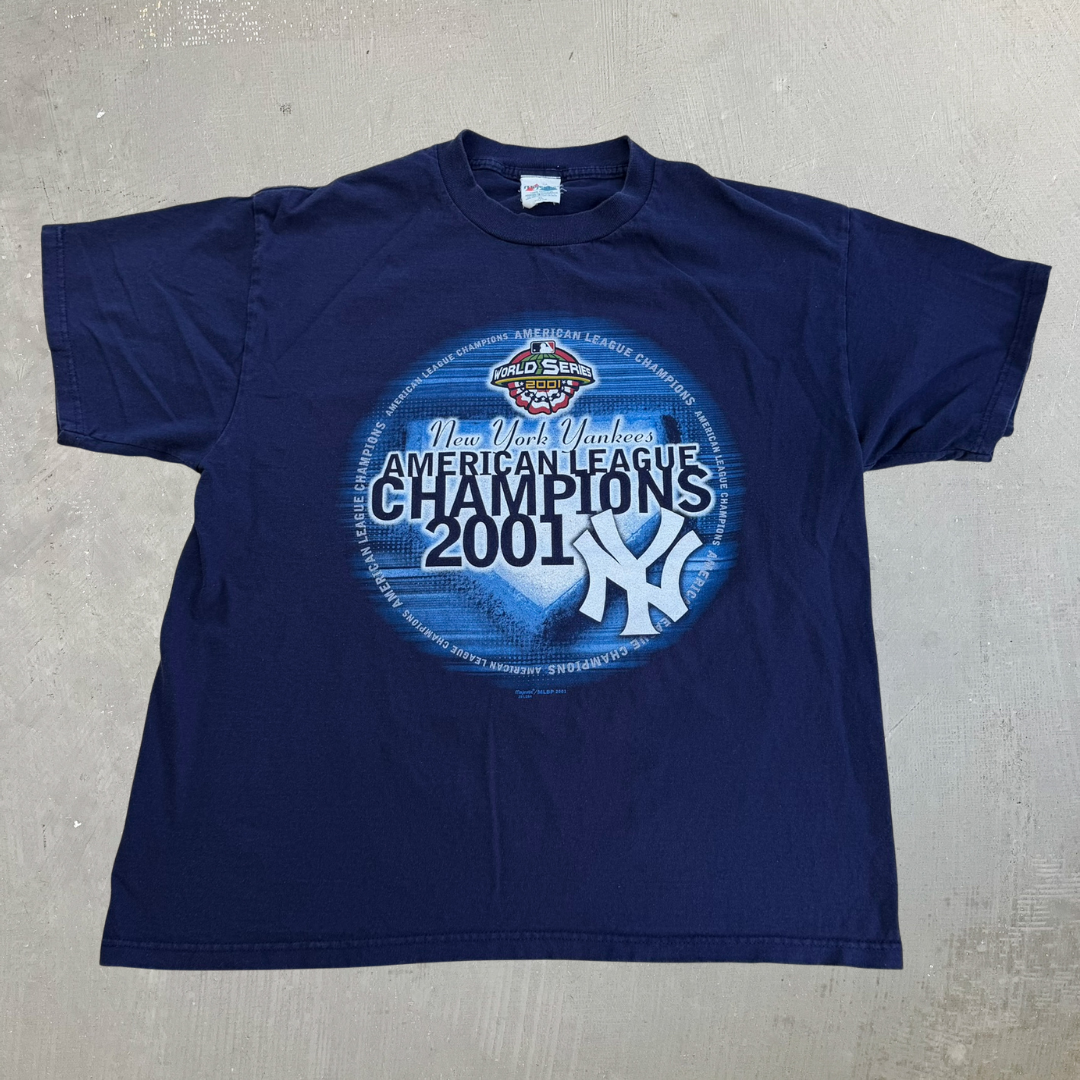 J- Vintage '00 New York Yankees MLB American League Champions Majestic Tag Tee - XL