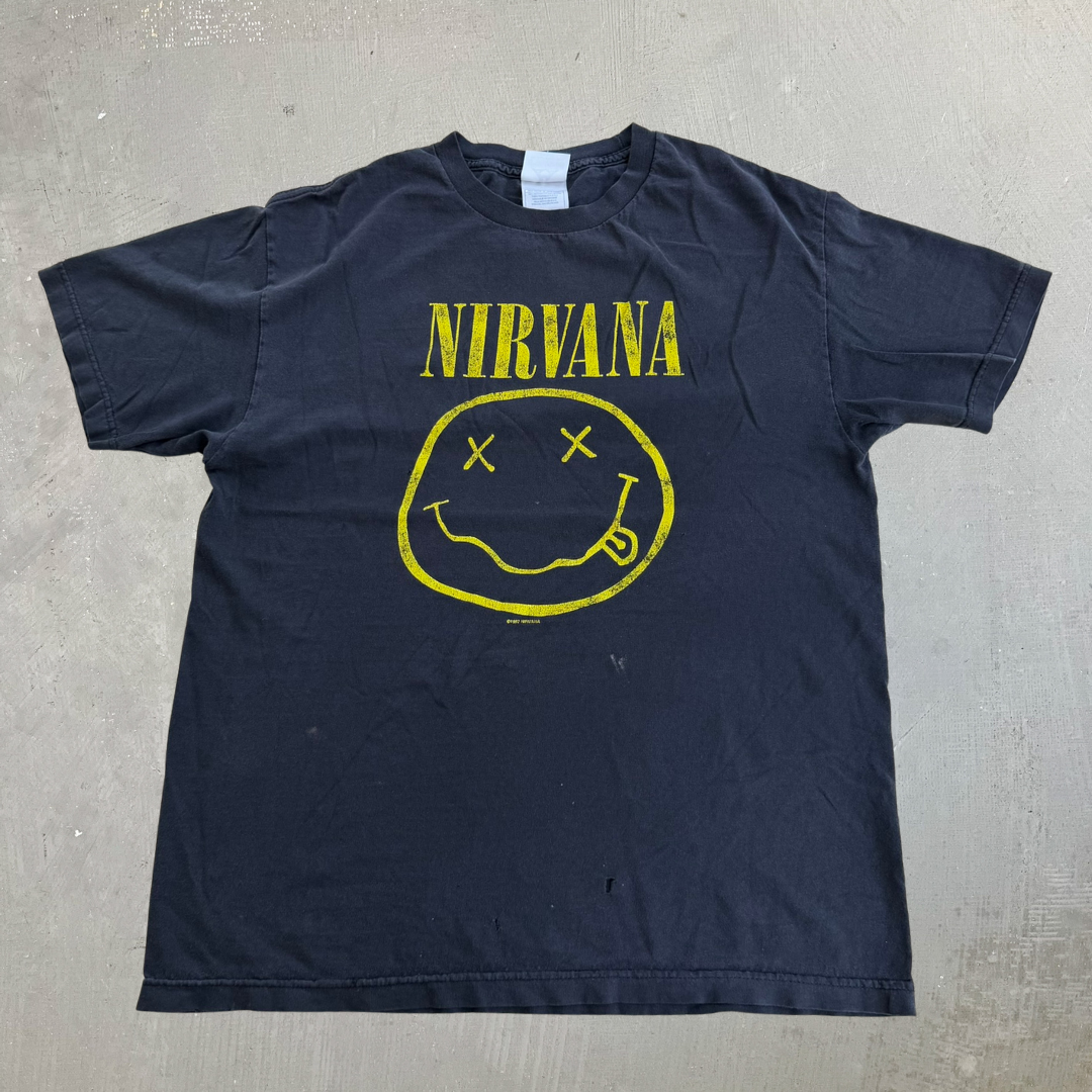 J- Vintage '92 Nirvana Smiley Face Graphic Tee - L