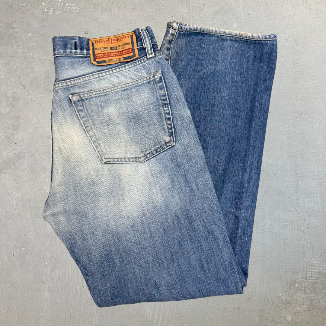 J- Vintage Diesel Industry Denim Straight Leg Jeans - 33w