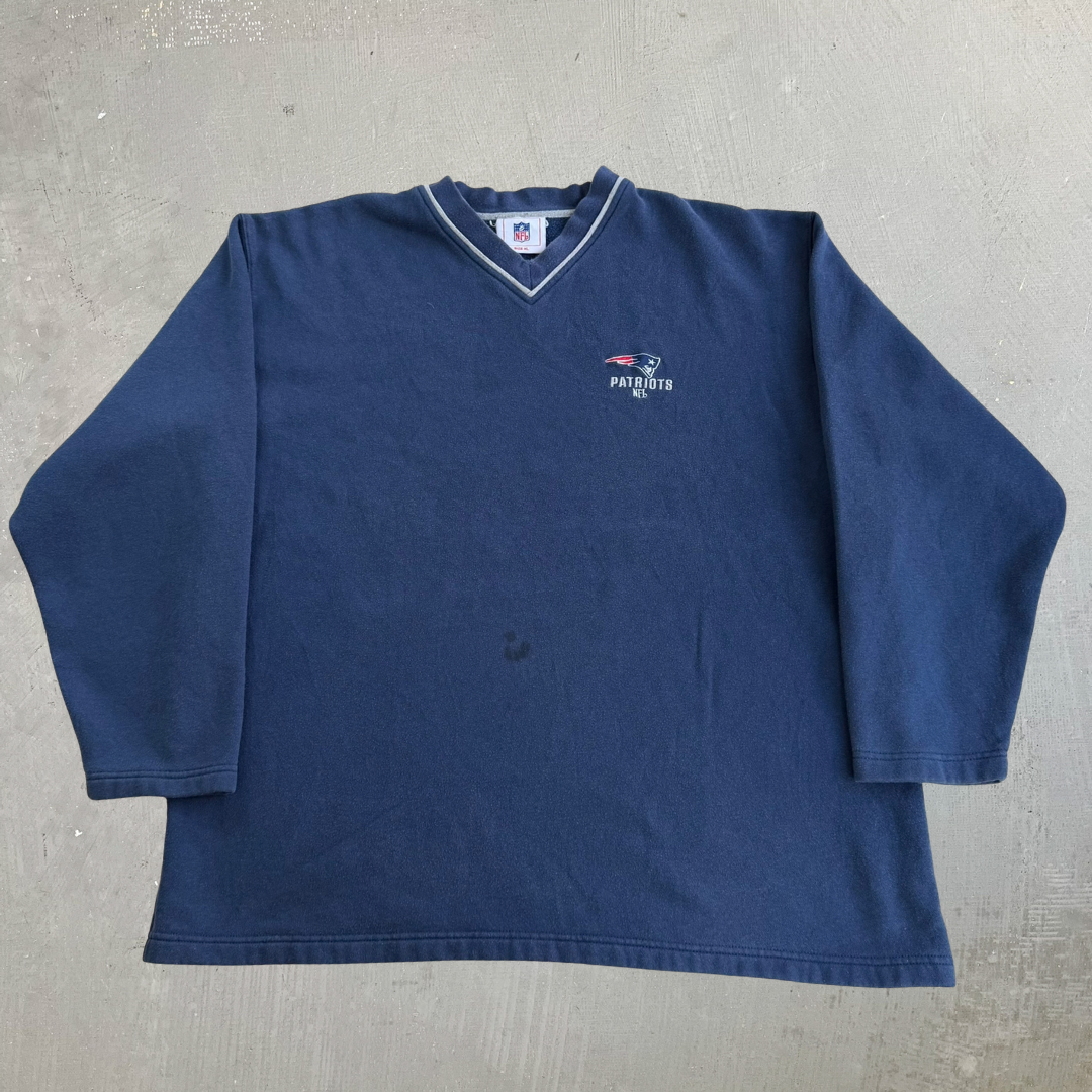 J- Vintage New England Patriots NFL Embroidered Logo Graphic Crewneck - XL