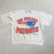 J- Vintage '94 New England Patriots NFL Graphic Made In USA Short Sleeve Crewneck - L