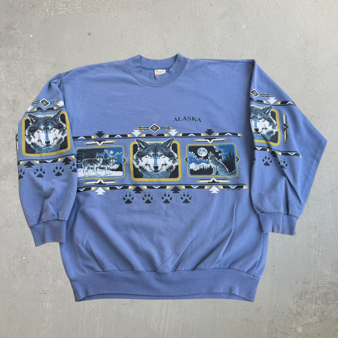 J- Vintage '94 Alaska Wolves Graphic Made In USA Crewneck - L/XL