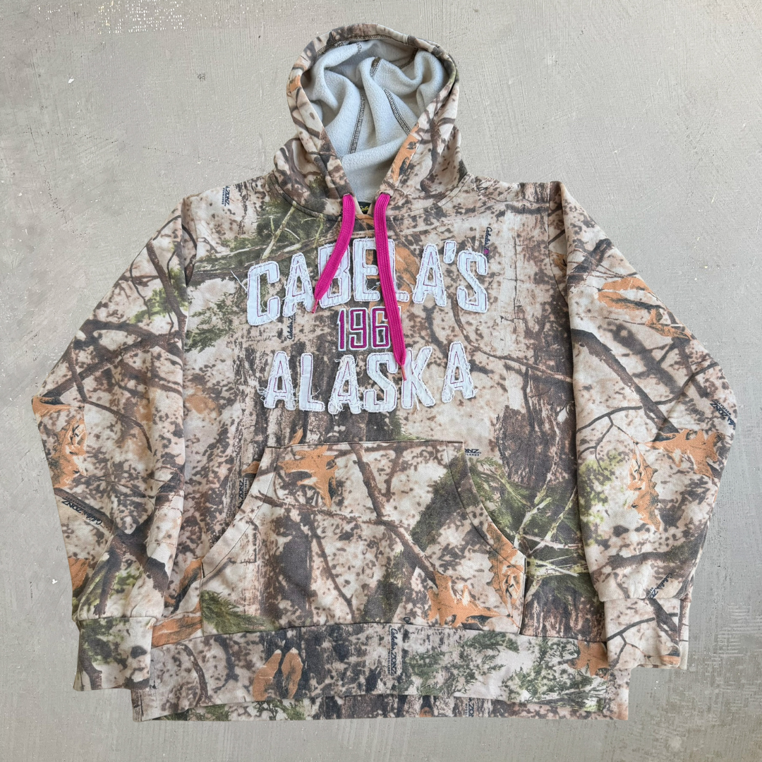 J- Vintage Cabela's Alaska Woodland Camo Embroidered Text Hoodie - XL