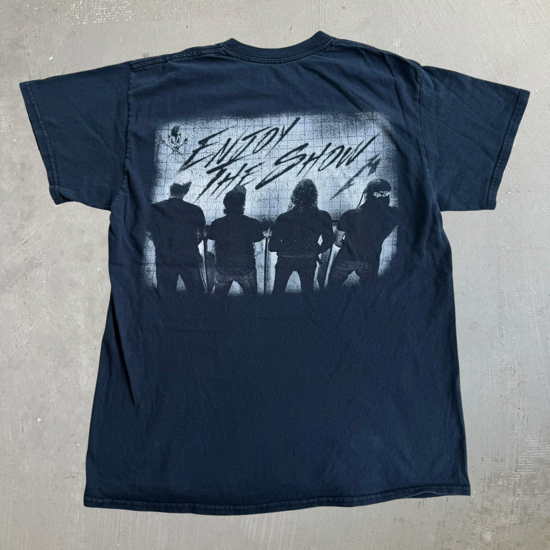 J- 2010s Metallica Enjoy The Show Logo Graphic & Picture Tee - M