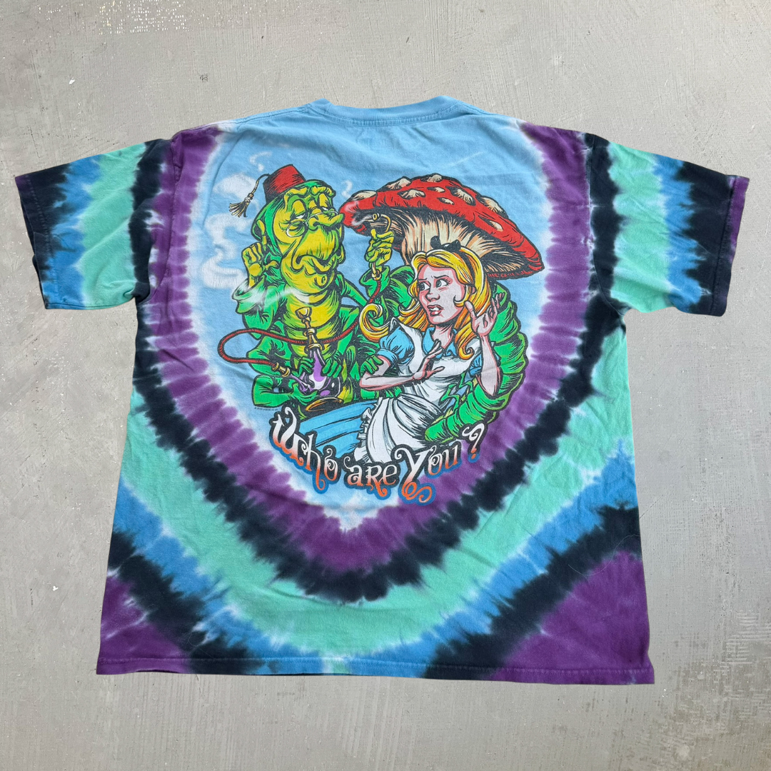 J- '18 Liquid Blue Alice In Wonderland Tie Dye Graphic Tee - XL