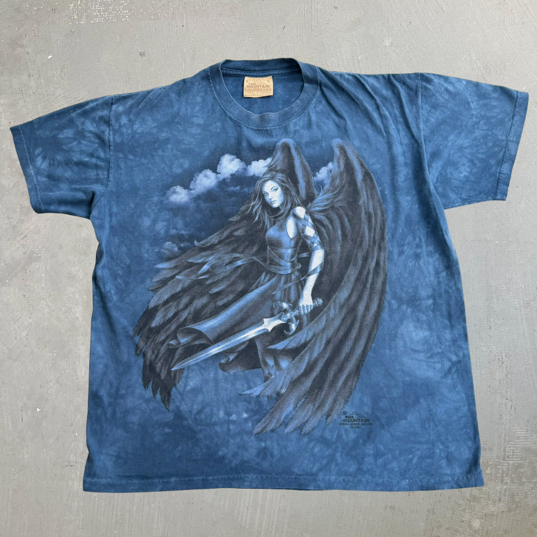 J- Vintage '04 The Mountain Fantasy Women Warrior Graphic Acid Wash Made In USA Tee - L