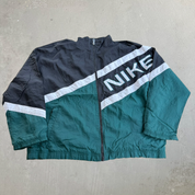 J- Vintage 90s Nike Embroidered Text Lightweight Zip Up Jacket - L