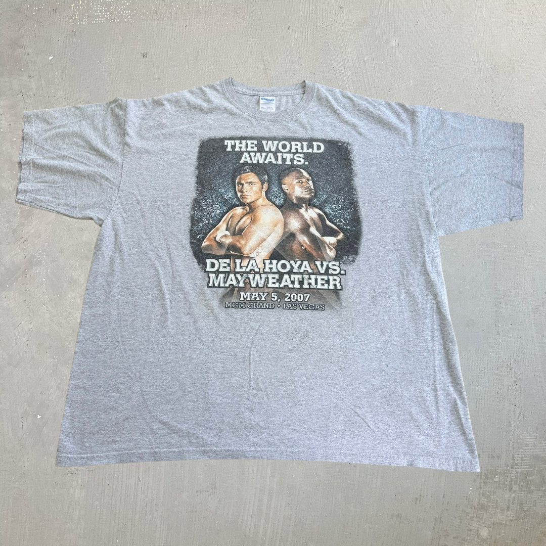 J- Vintage '07 De La Hoya Vs. Mayweather Boxing Picture MGM Grand Las Vegas Tee - 2XL