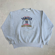 J- Vintage '99 New York Yankees MLB Century Of Greatness Embroidered Crewneck - L