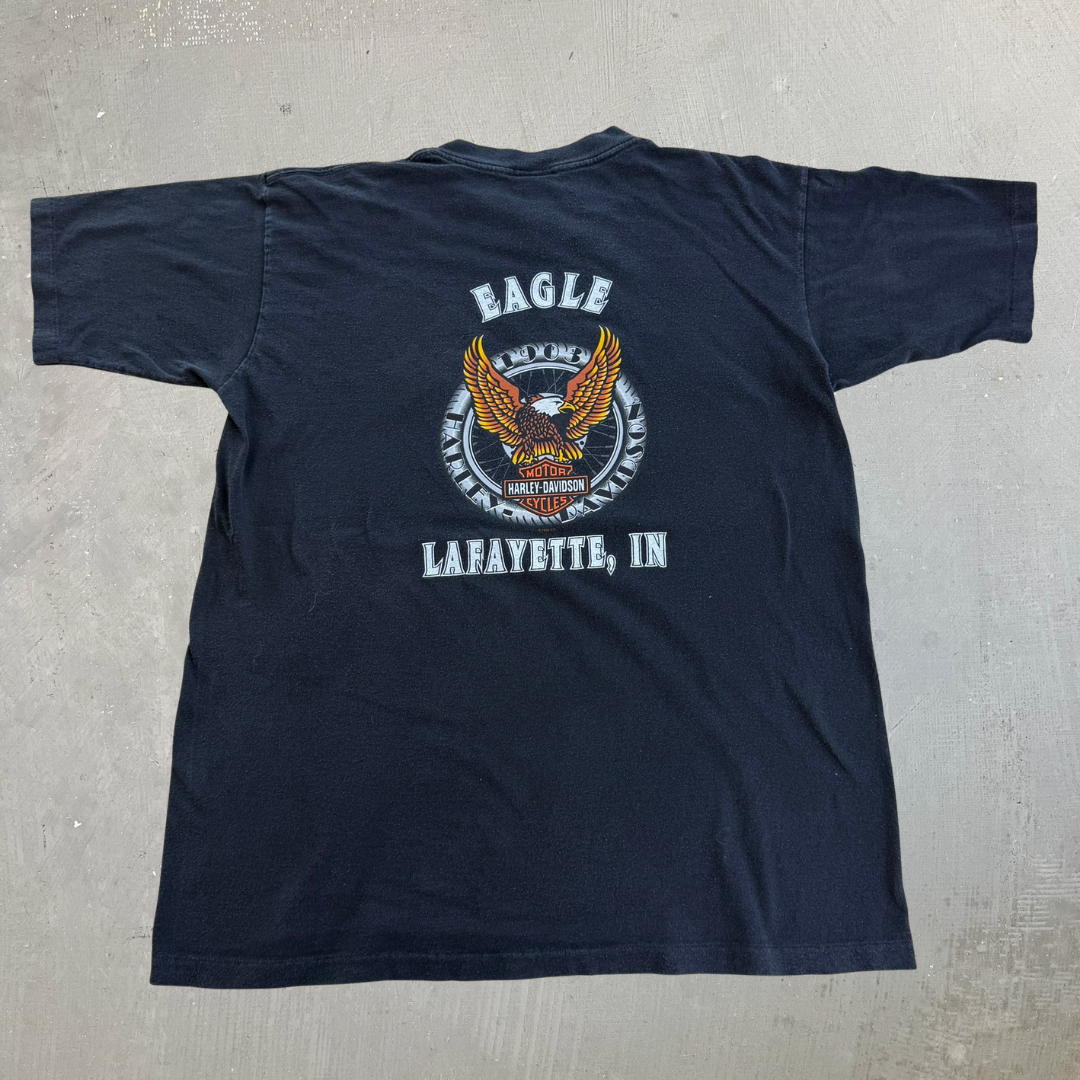 J- Vintage '95 Harley Davidson Lafayette Ville Feel The Thunder Graphic Made In USA Single Stitch Tee - L