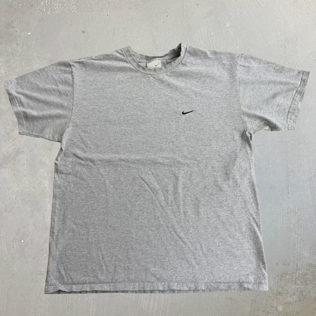 J- Vintage Nike Embroidered Chest Swoosh Tee - L