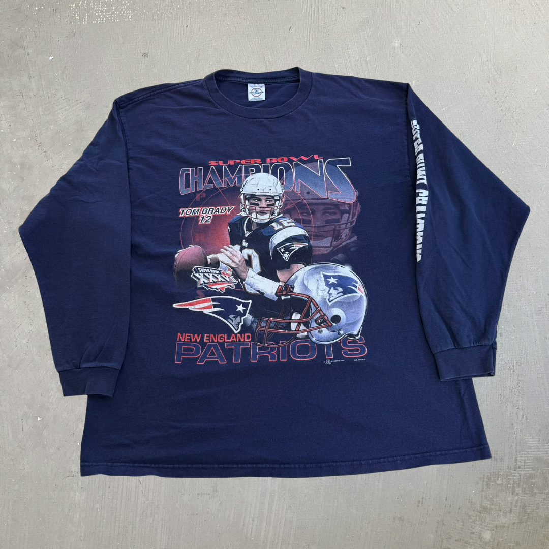 J- Vintage '02 Tom Brady New England Patriots NFL Super Bowl 36 Champs Long Sleeve Tee - XL