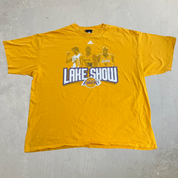 J- '10 Los Angeles Lakers NBA The Lake Show Kobe Shaq Pau Adidas Tee - 2XL