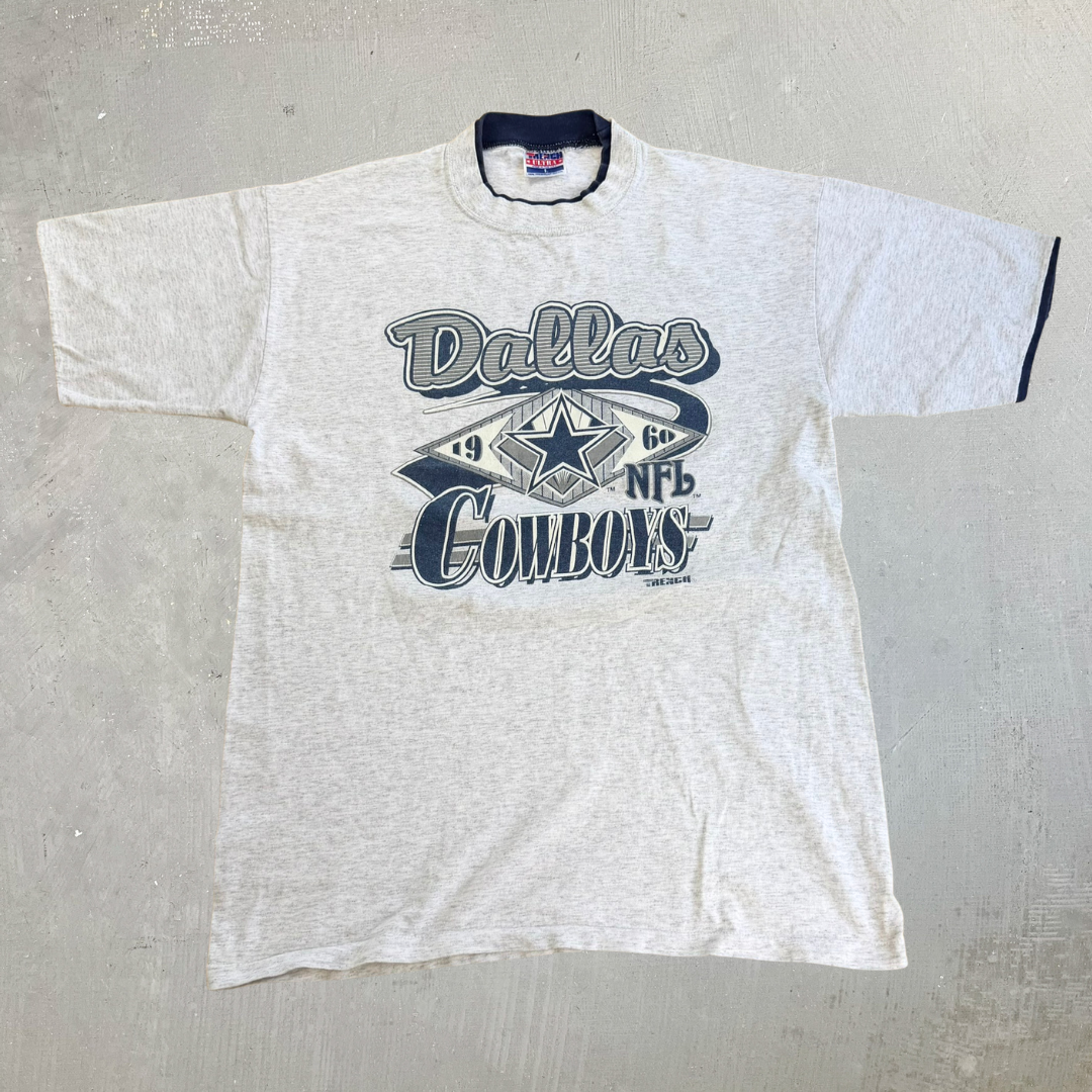 J- Vintage 90s Dallas Cowboys NFL Graphic & Text Made In USA Single Stitch Double Layered Tee - L