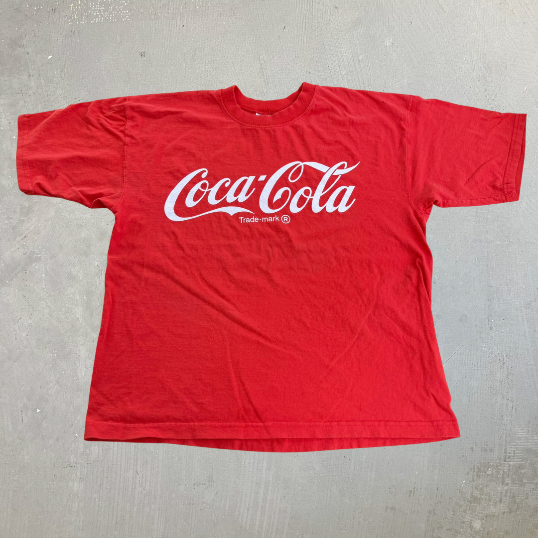 J- Vintage '92 Coca Cola Logo text Graphic Made In USA Tee - L