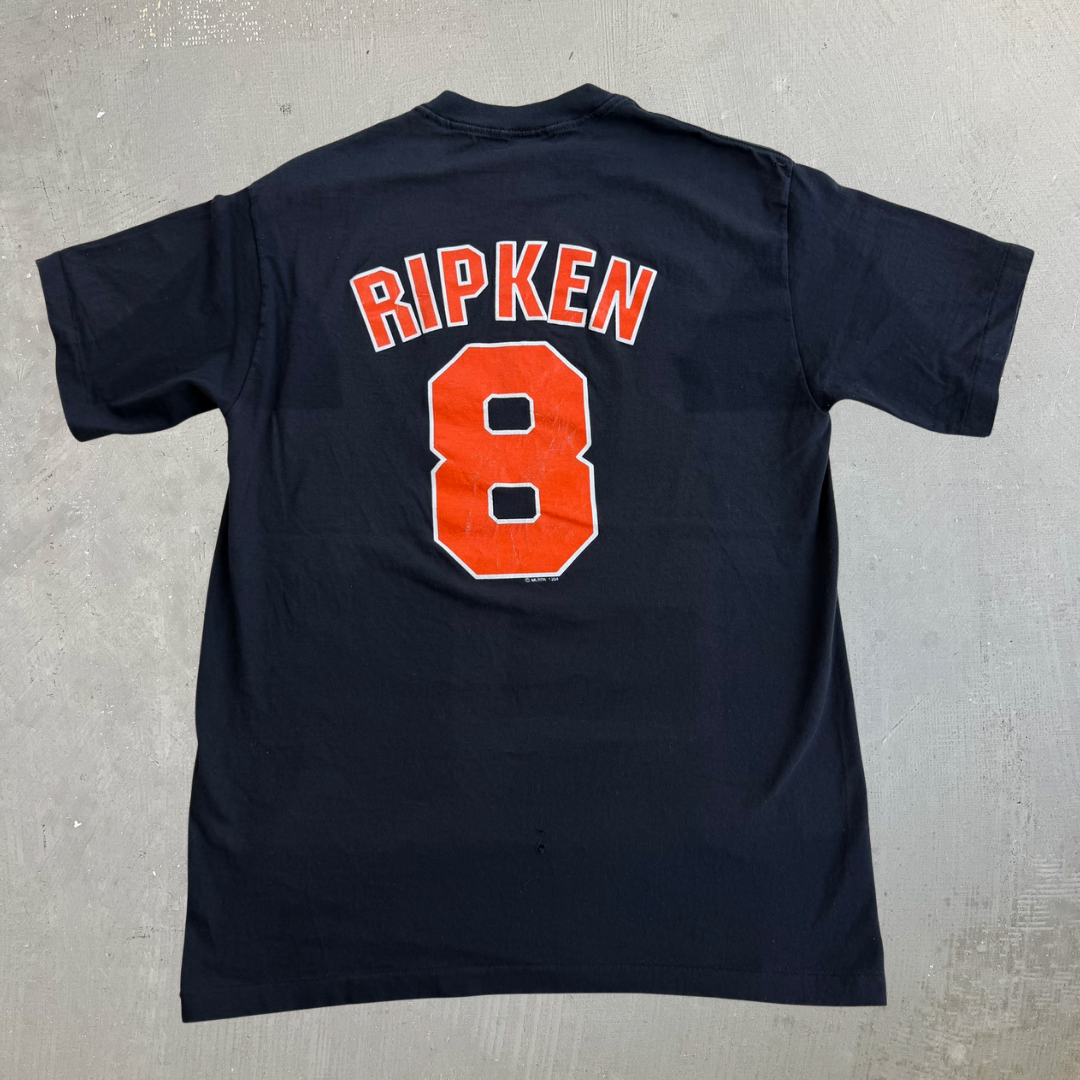 J- Vintage '94 Baltimore Orioles Cal Ripken MLB Graphic Made In USA Single Stitch Tee - L