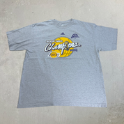 J- Vintage '09 Los Angeles Lakers NBA Champions Adidas Graphic Tee - XL