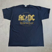 J- '15 AC/DC Rock Or Bust Tour Graphic Tee - XL