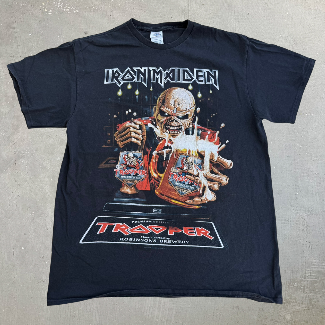 J- '17 Iron Maiden Trooper Beer Graphic Logo Tee - L