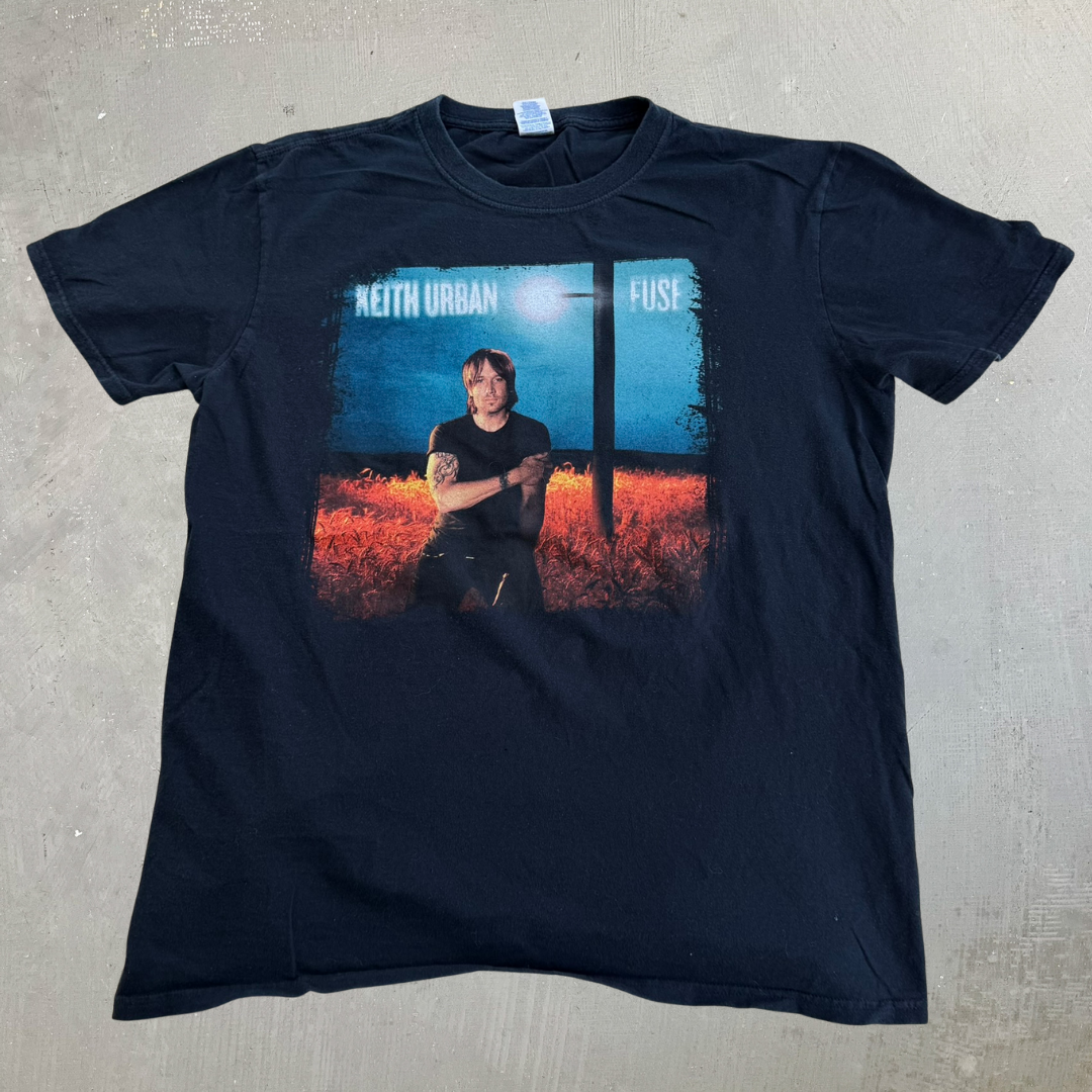 J- '13 Keith Urban Fuse Tour Picture Graphic Tee - L