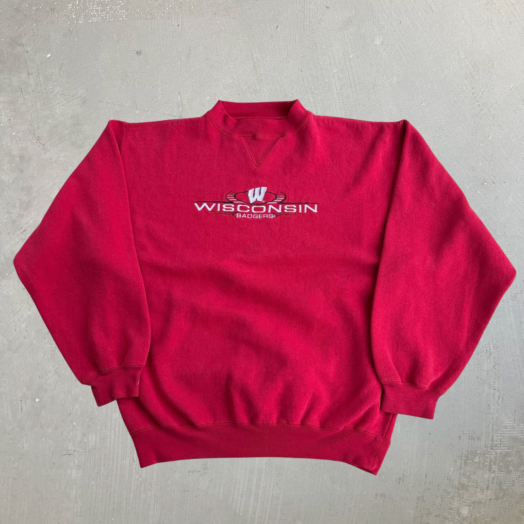 Vintage University Of Wisconsin Badgers Embroidered Logo & Text Crewneck - M