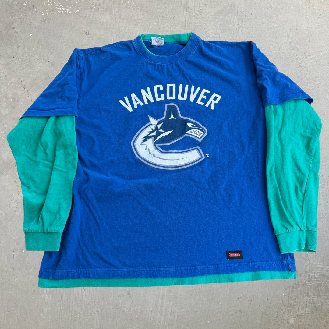 J- Vintage Vancouver Canucks NHL Logo Double Layered Long Sleeve Tee - XL