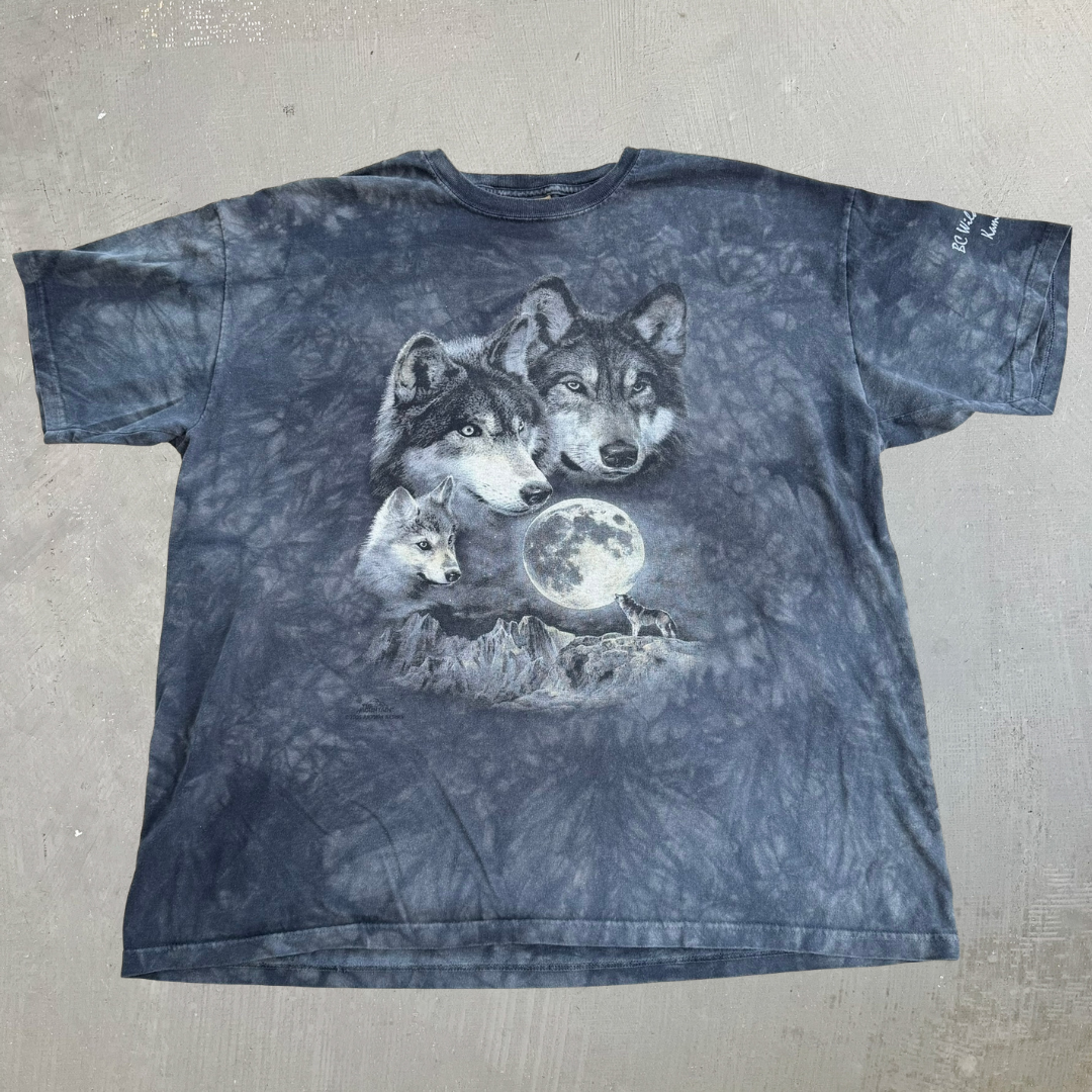J- Vintage '05 The Mountain Kamloops Wildlife Park Wolves Graphic Tee - XL