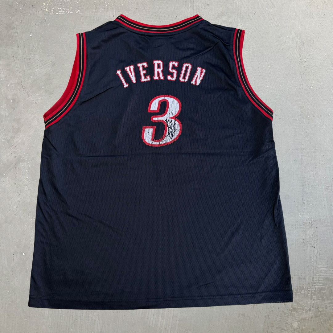 J- Vintage 90s Philadelphia 76ers Allen Iverson NBA Reebok Basketball Jersey - Youth XL (fits M)