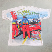 J- Vintage '98 Nascar Jeff Gordon Car & Pitt Crew Graphic Jumbo Print Made In USA Tee - L
