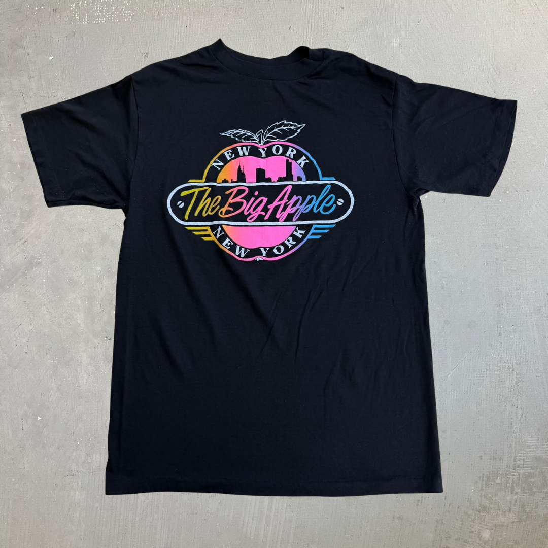 J- Vintage 90s New York The Big Apple Graphic Made In USA Single Stitch Tee - L (fits M)