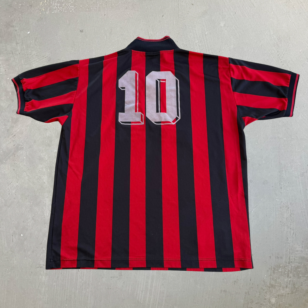 J- Vintage '97 AC Milan Football Club Made In Italy Soccer Jersey - XL