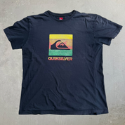 J- Vintage Y2K Quicksilver Logo & Text Graphic Tee - L