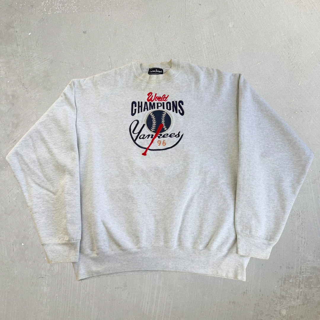 Vintage Bootleg New York Yankees MLB World Champions Embroidered Graphic Crewneck - XL