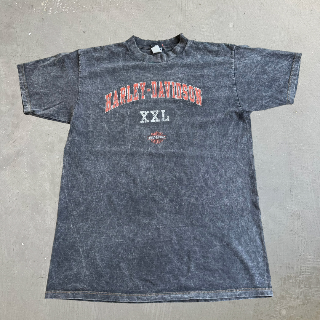 J- Vintage '01 Harley Davidson Dartmouth Nova Scotia Graphic Tee - L