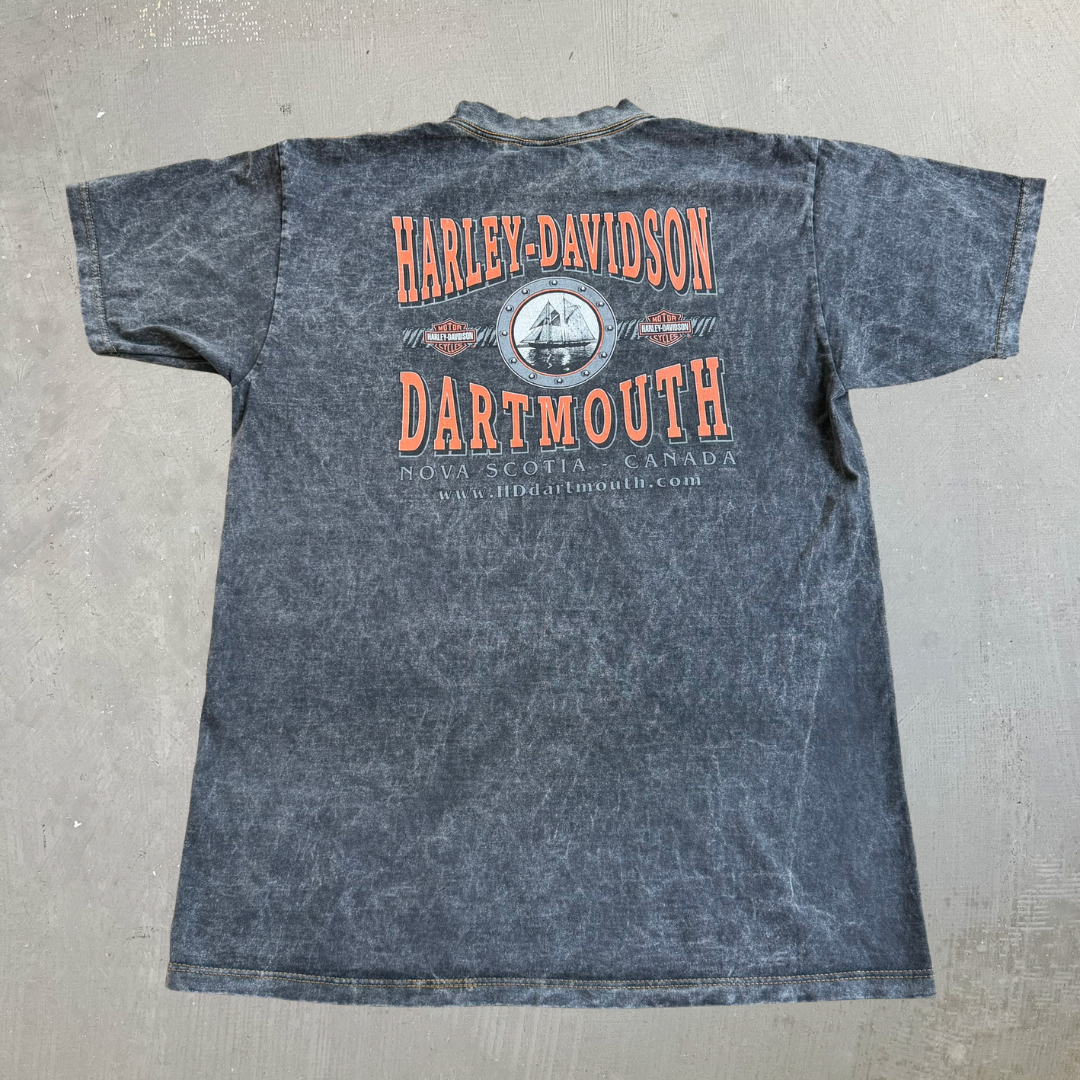 J- Vintage '01 Harley Davidson Dartmouth Nova Scotia Graphic Tee - L