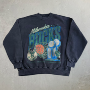 NBA x Abercrombie & Fitch Milwaukee Bucks Graphic Crewneck - L (fits XL)