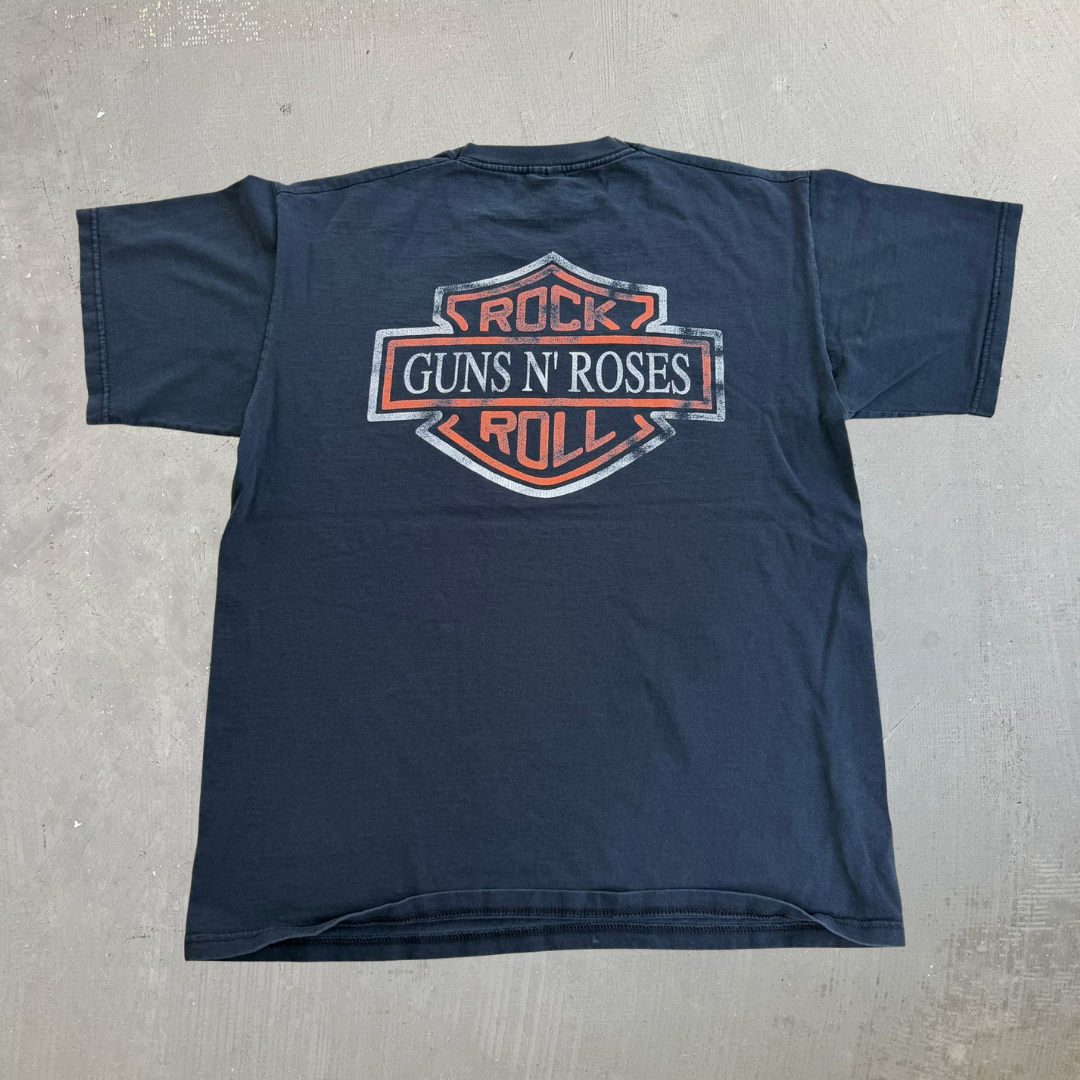 J- Vintage Guns & Roses Graphic & Text Tee - L