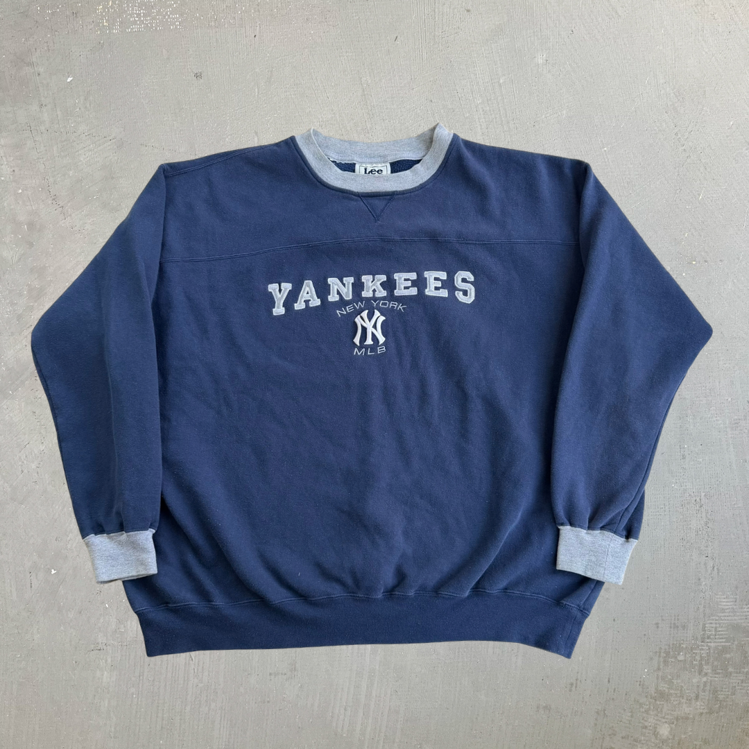 Vintage 90s New York Yankees MLB Lee Embroidered Logo & Text Crewneck - XL