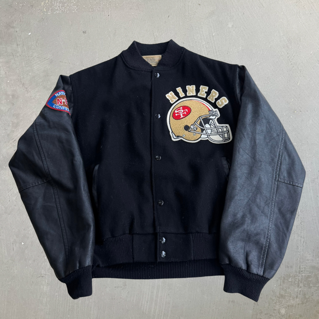 J- Vintage San Francisco 49ers NFL Chalkline Embroidered Logo & Helmet Varsity Jacket - L