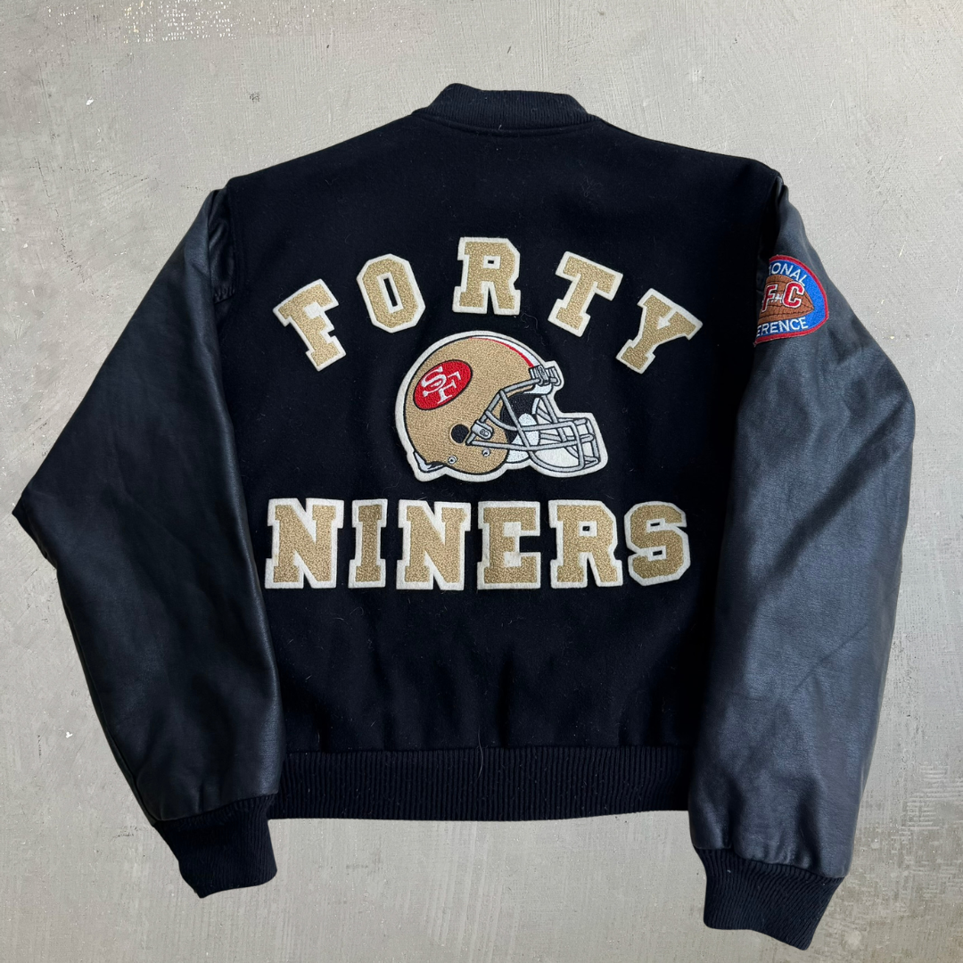 J- Vintage San Francisco 49ers NFL Chalkline Embroidered Logo & Helmet Varsity Jacket - L