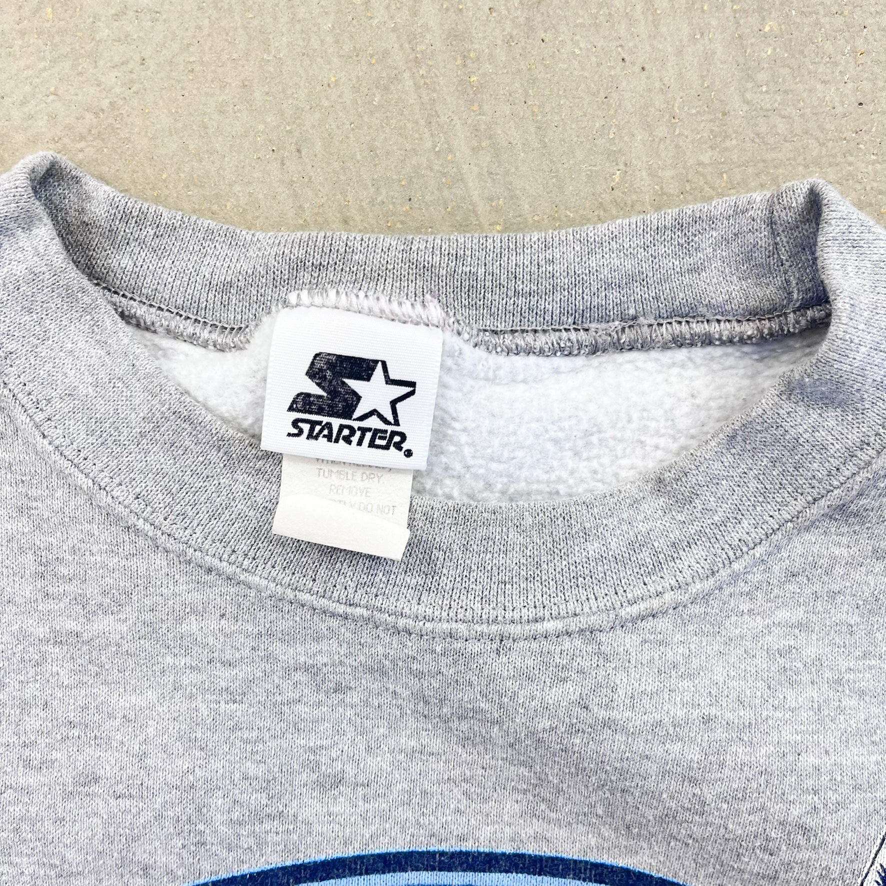 F- Vintage '99 NCAA Starter University Of Connecticut Huskies Champions Crewneck