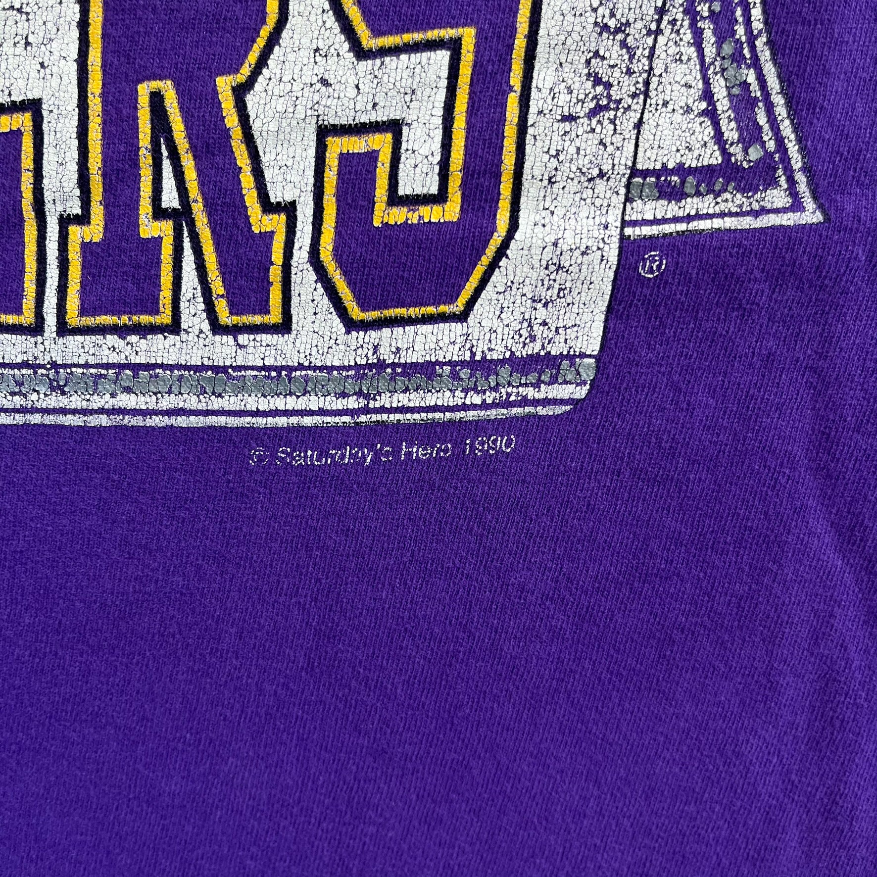F- Vintage '90 Los Angeles Lakers NBA Logo & Text Single Stitch Tee