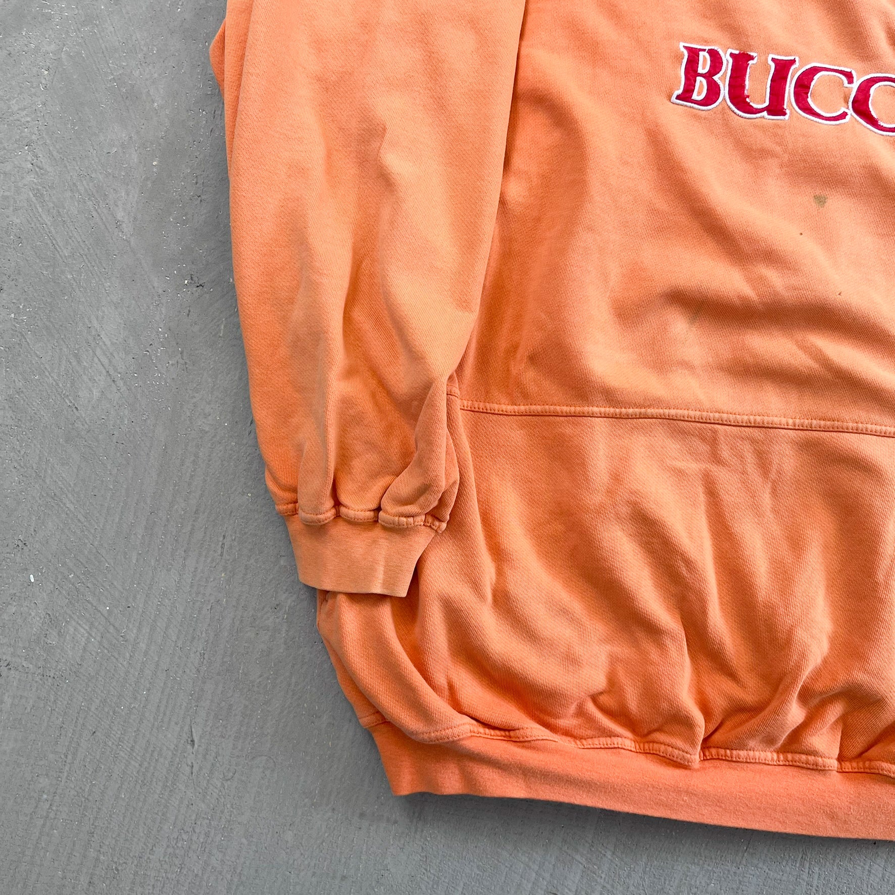 F- Vintage Tampa Bay Buccaneers NFL Embroidered Text Henley Crewneck