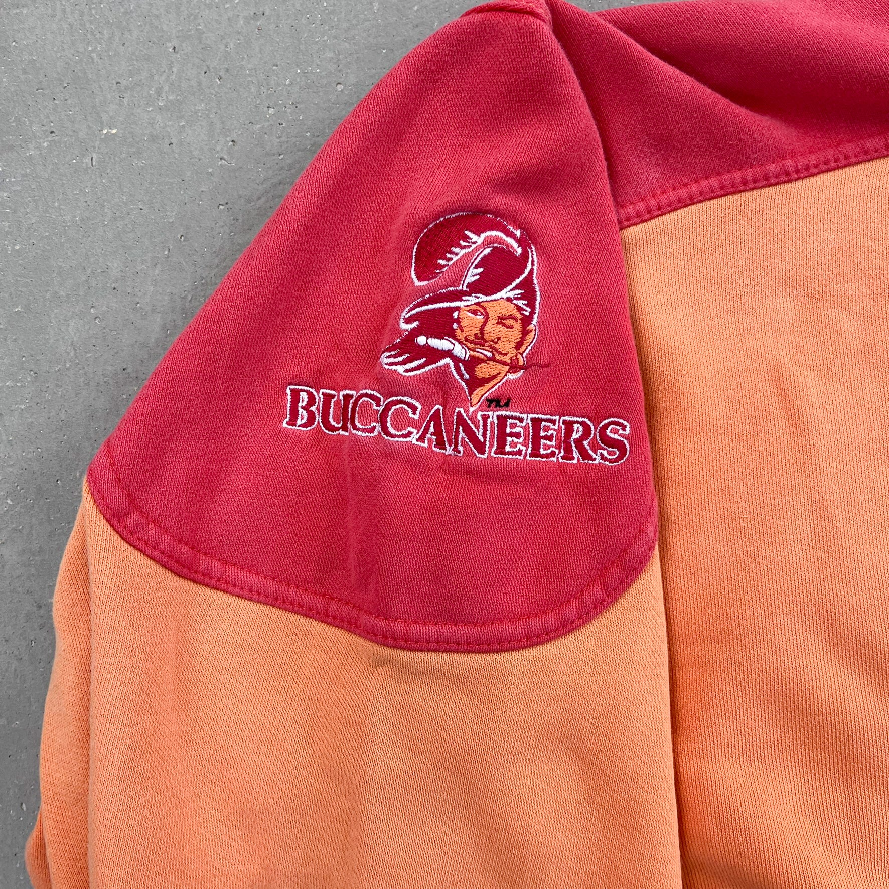 F- Vintage Tampa Bay Buccaneers NFL Embroidered Text Henley Crewneck