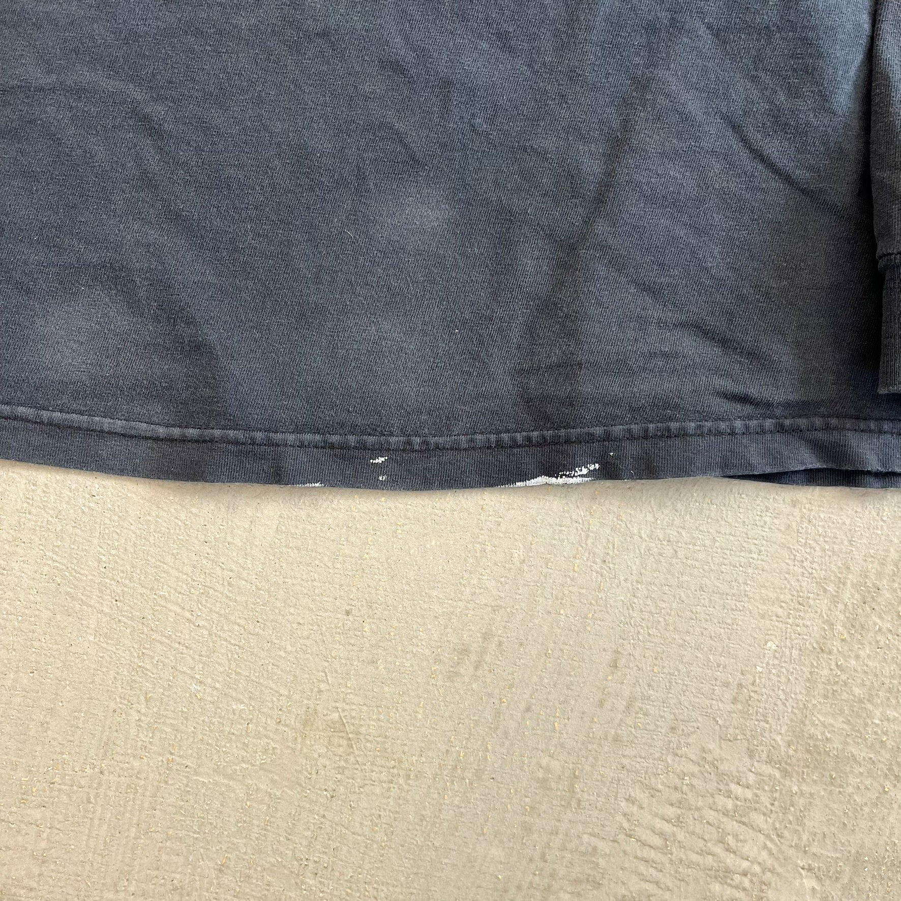 F- Vintage '05 Harley Davidson London England Long Sleeve Tee